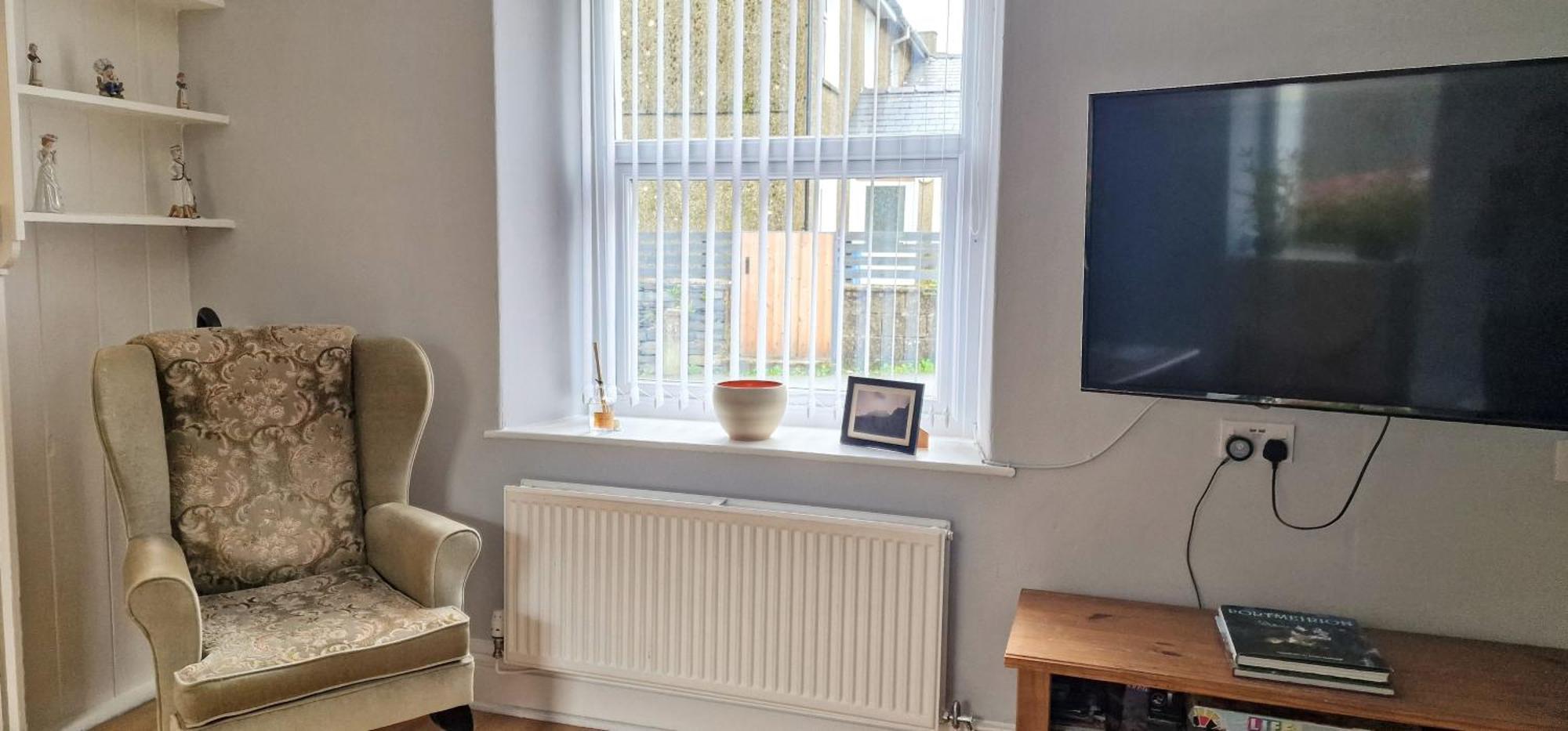 Cheerful 2 Bed Home With Mountain Views Blaenau Ffestiniog Kültér fotó